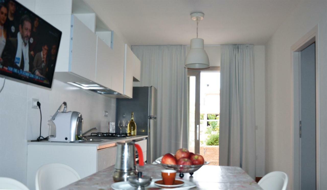 Le Perle Dell'Isola Apartment Isola Rossa Exterior photo